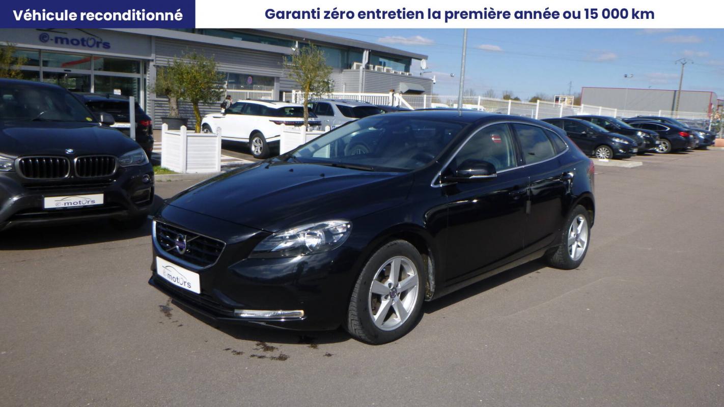 Volvo V40 T2 120 - Momentum